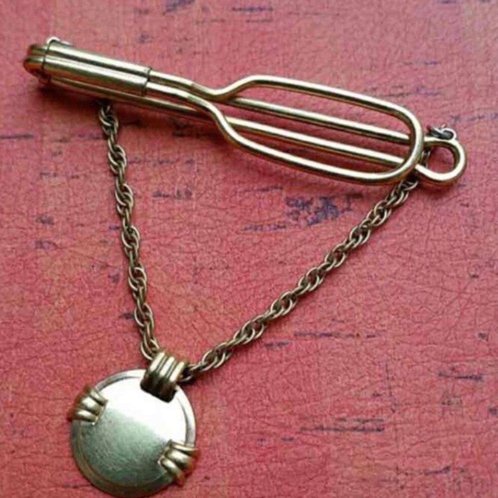 Engrave His Initials Vintage 1940s Golden Tie Clip